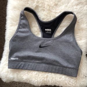NWOT Nike Pro Sports Bra